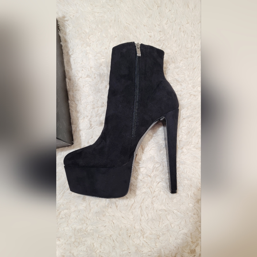 Giaro Selena Velour Platform Boots